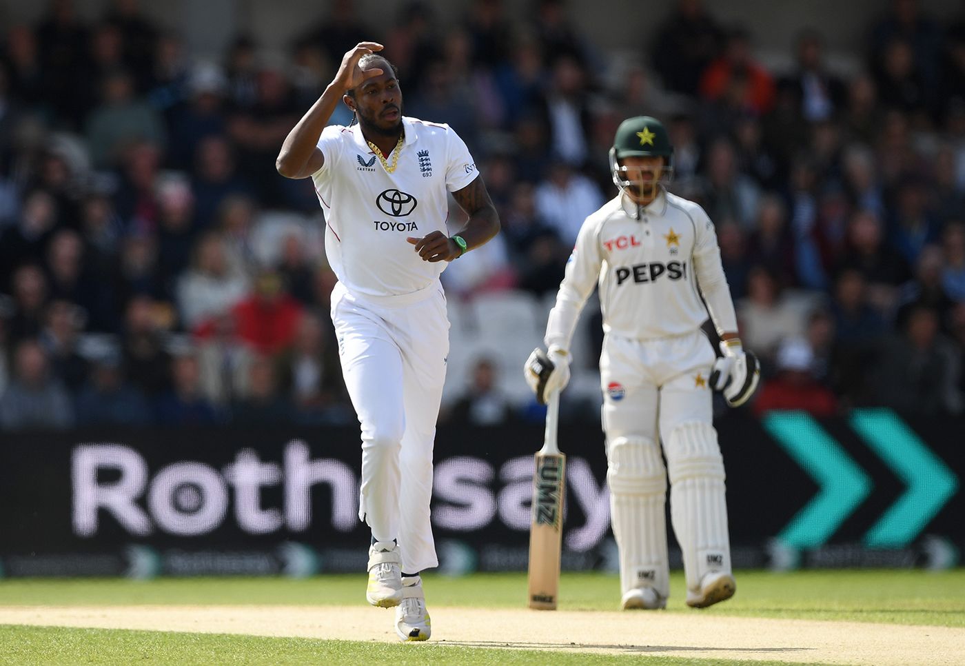 Jofra Archer struck in his opening over