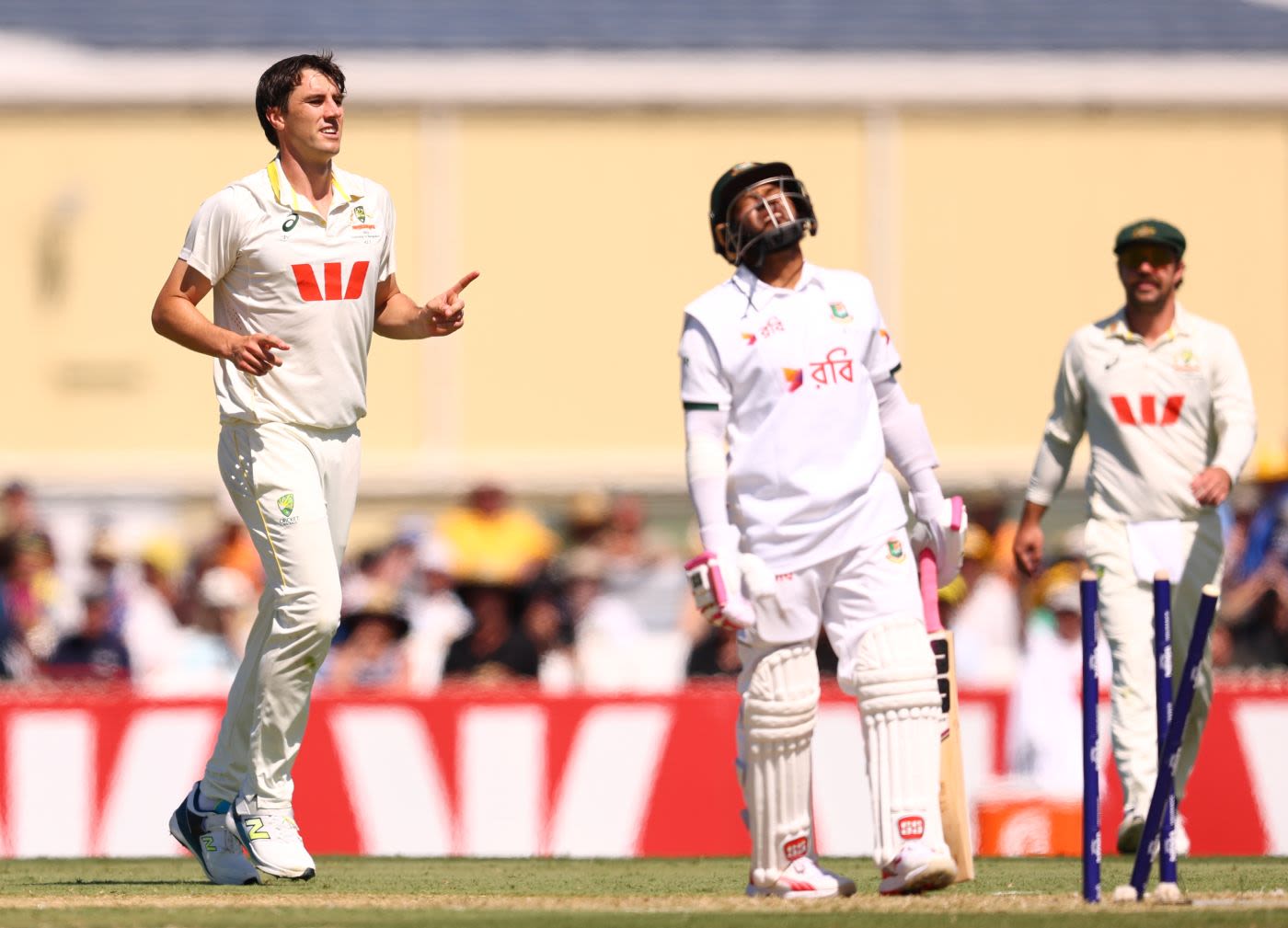Pat Cummins castled Mushfiqur Rahim