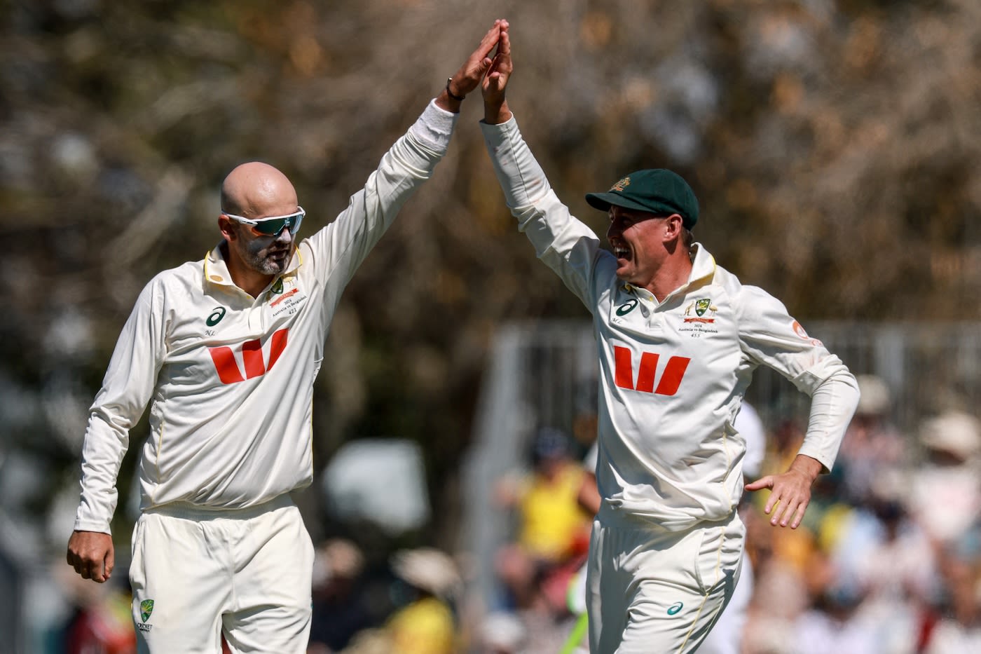 Nathan Lyon broke the stubborn stand after lunch