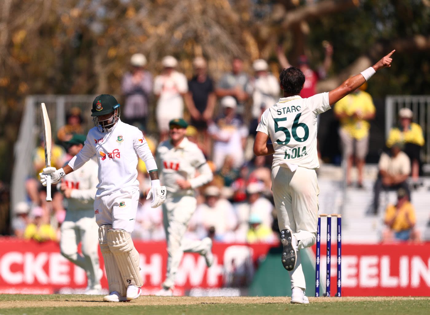 Mitchell Starc picked up Litton Das for his third 0 of the series