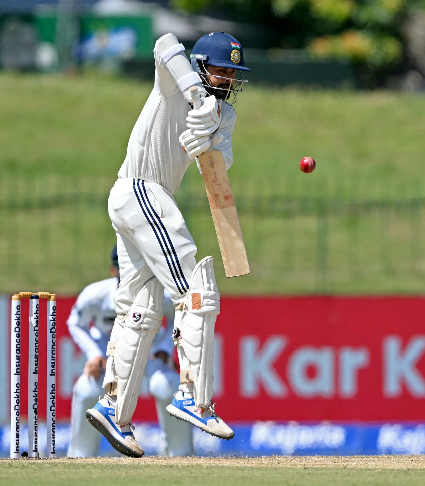 Saransh Jain deals with a short delivery