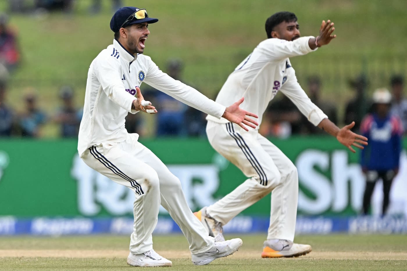Shubman Gill and Manav Suthar appeal for lbw unsuccessfully for an lbw