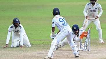As Sri Lanka dare to dream, India refuse to yield