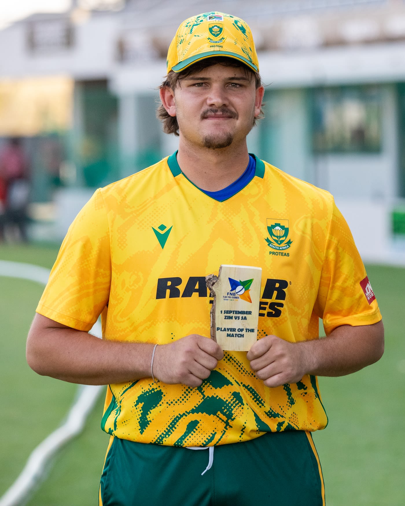 Lhuan-dre Pretorius poses with his Player-of-the-Match award
