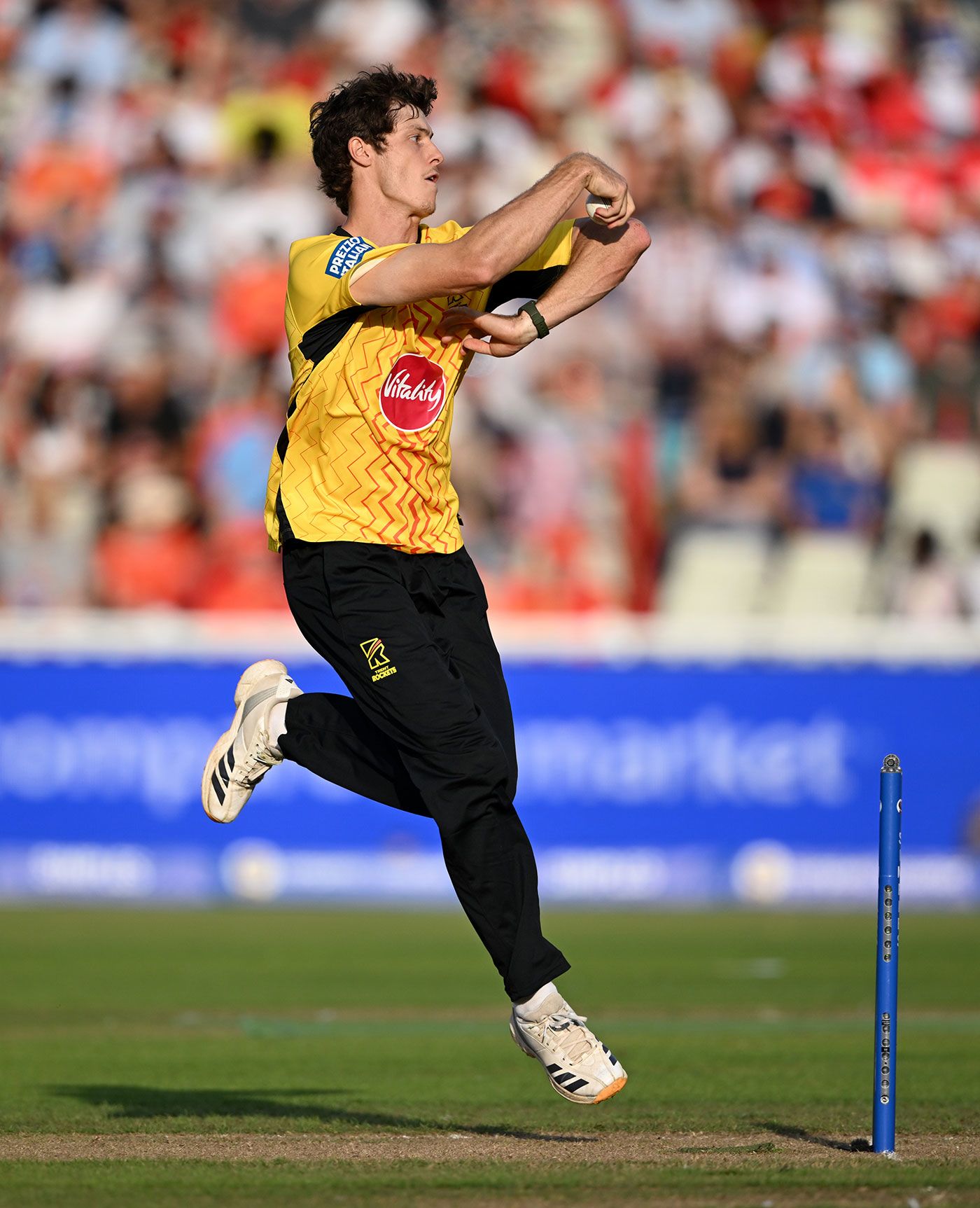 Calvin Harrison in his delivery stride