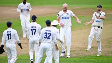 Suthar stars as Hampshire slump to innings rout