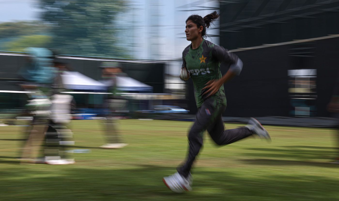 Diana Baig zooms in during training