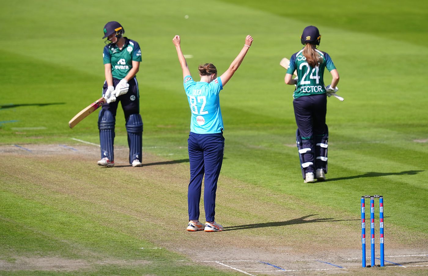 Lauren Filer struck with the short ball