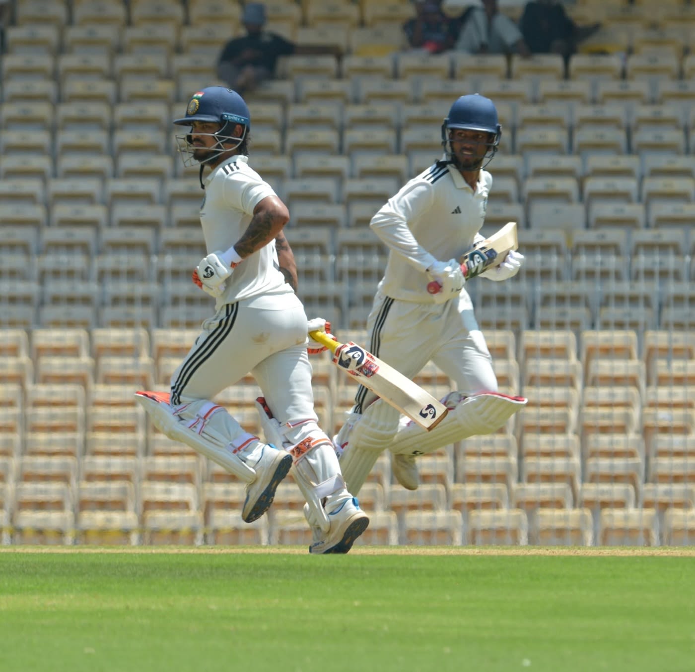Ishan Kishan and Kumar Kushagra added 220 runs for the fifth wicket