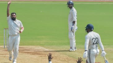 Hard lengths make life easy for Mukesh, Shami