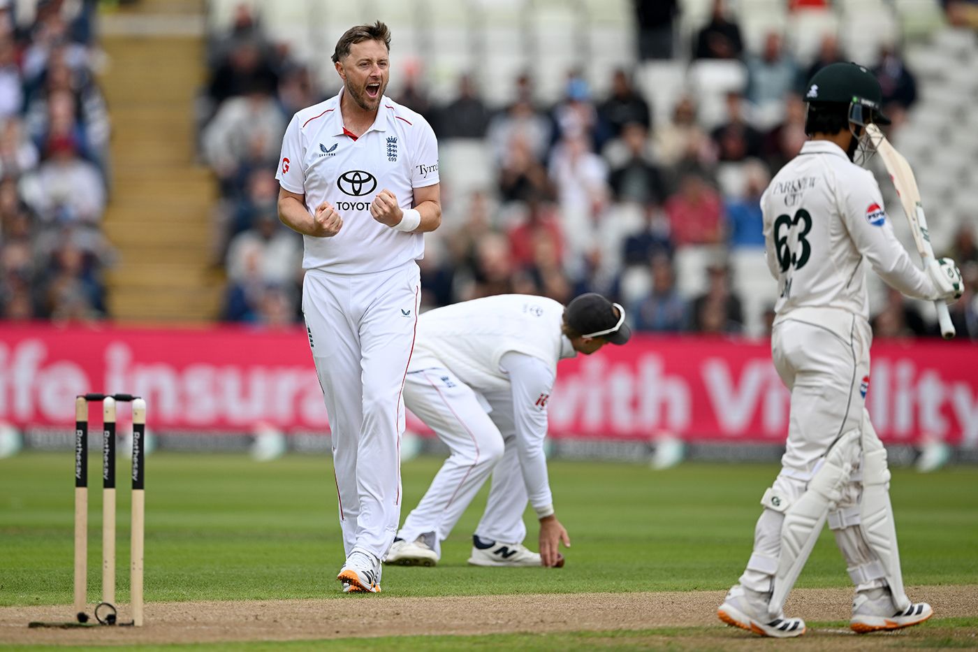 Ollie Robinson pinned Saim Ayub lbw
