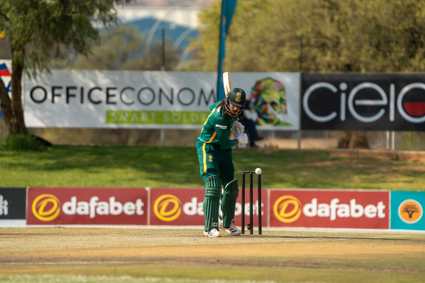 Tony de Zorzi made 72 off 84 deliveries