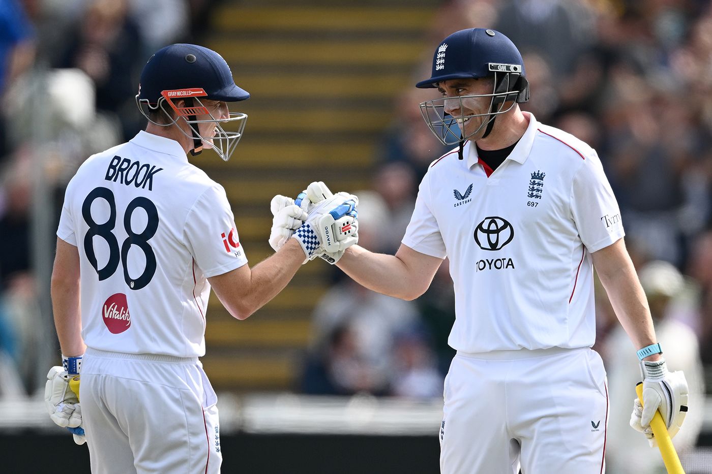 Dan Lawrence and Harry Brook added 86 for the fifth wicket