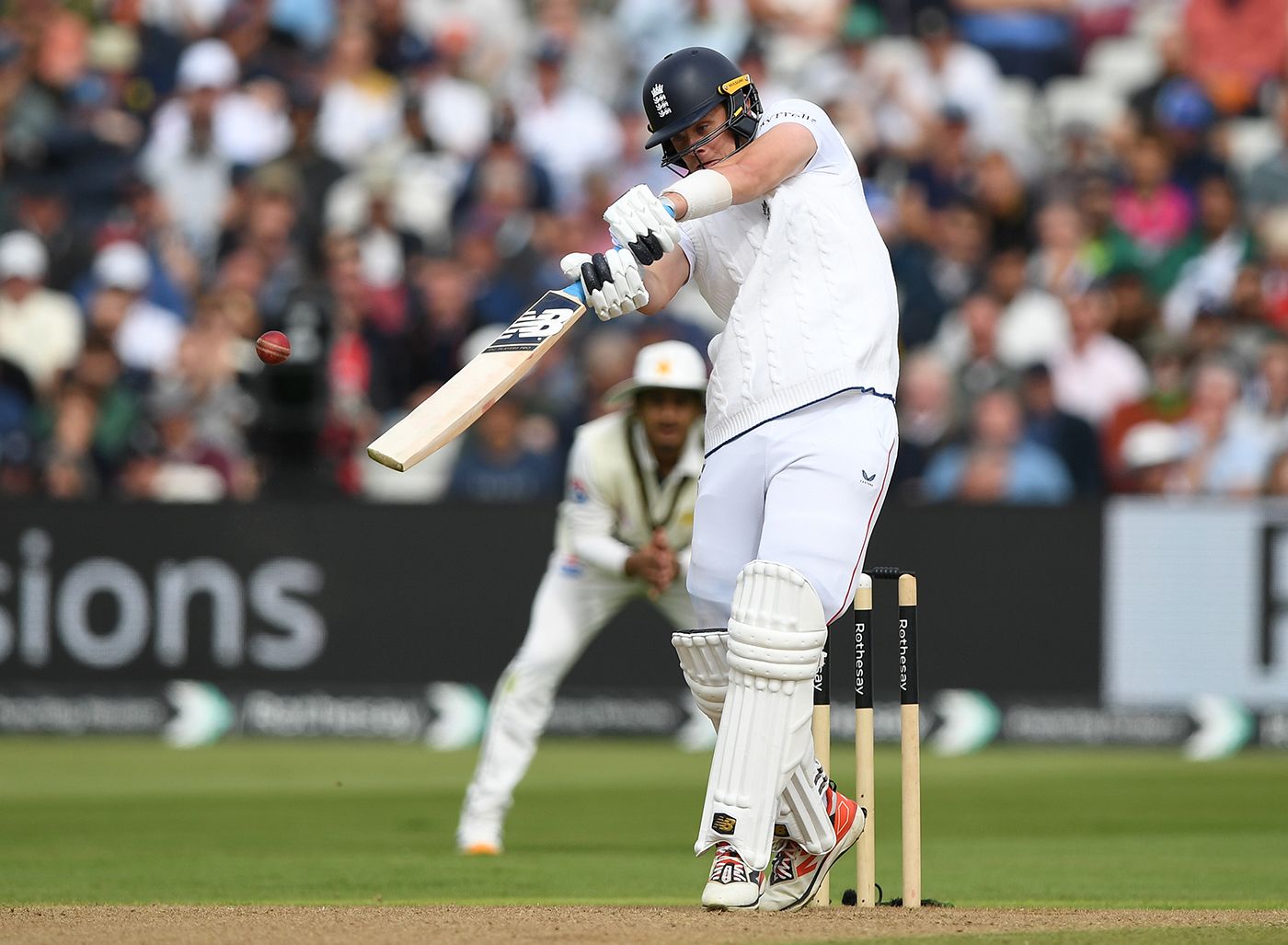 Jamie Smith rattled off quick runs
