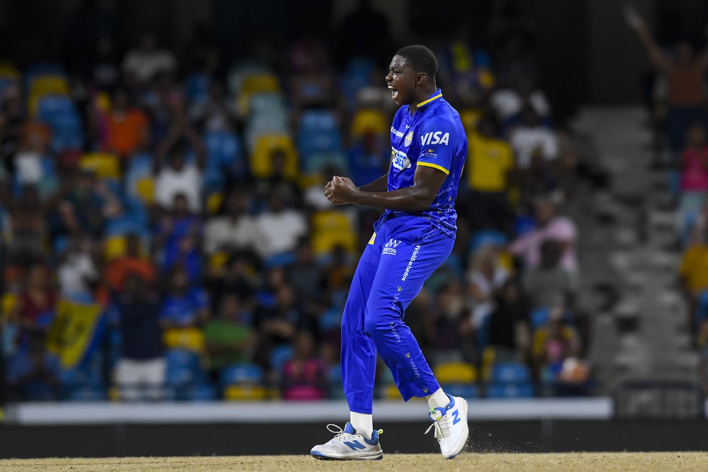 Jakeem Pollard's wickets kept Jamaica Kingsmen in check