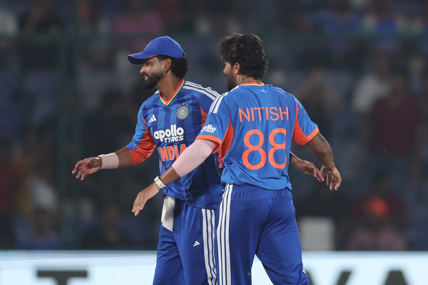 Nitish Kumar Reddy celebrates his first-ball strike with Shreyas Iyer
