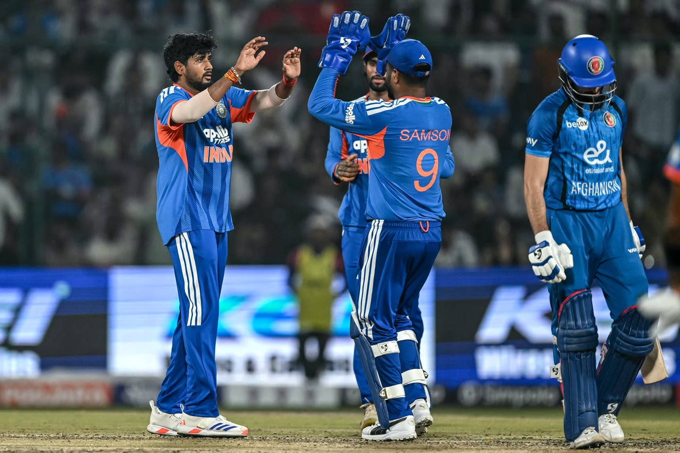 Yash Thakur had a powerplay wicket to show