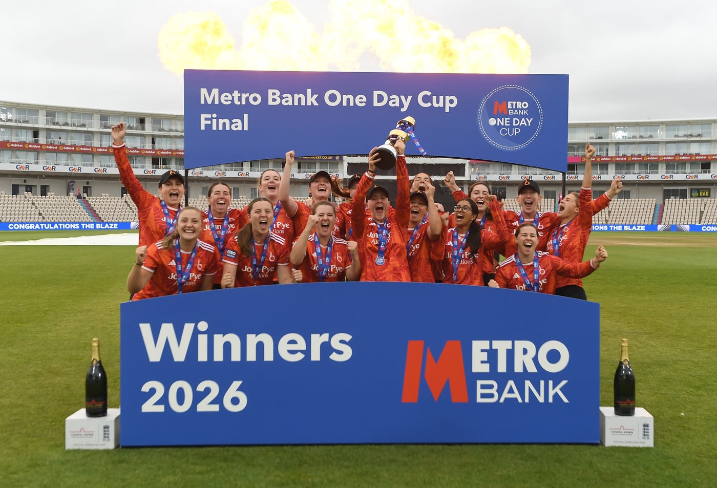 Kirstie Gordon holds the One-Day Cup aloft