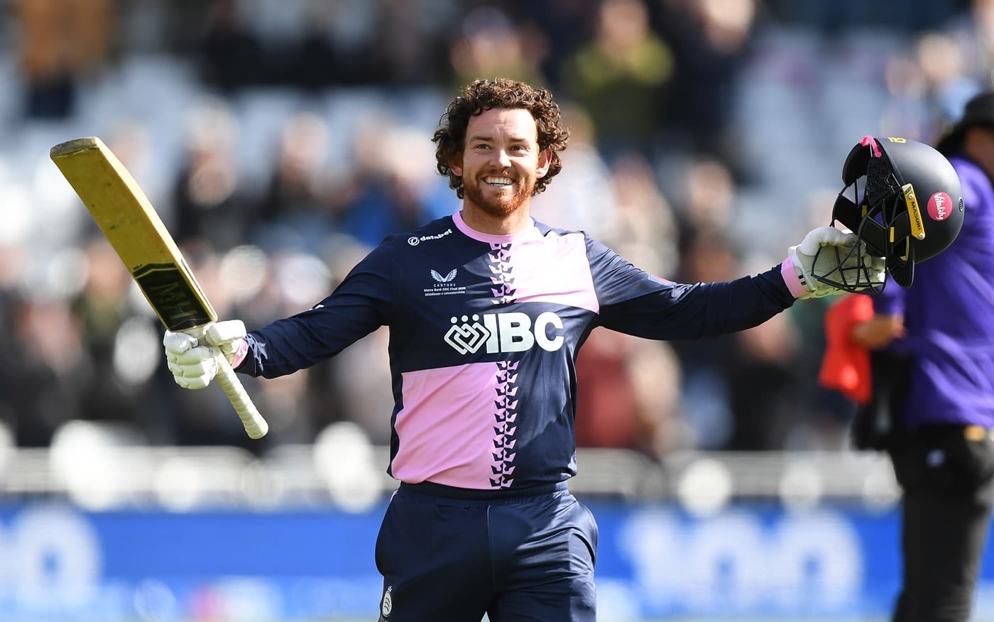 Ryan Higgins laps up the applause for his hundred