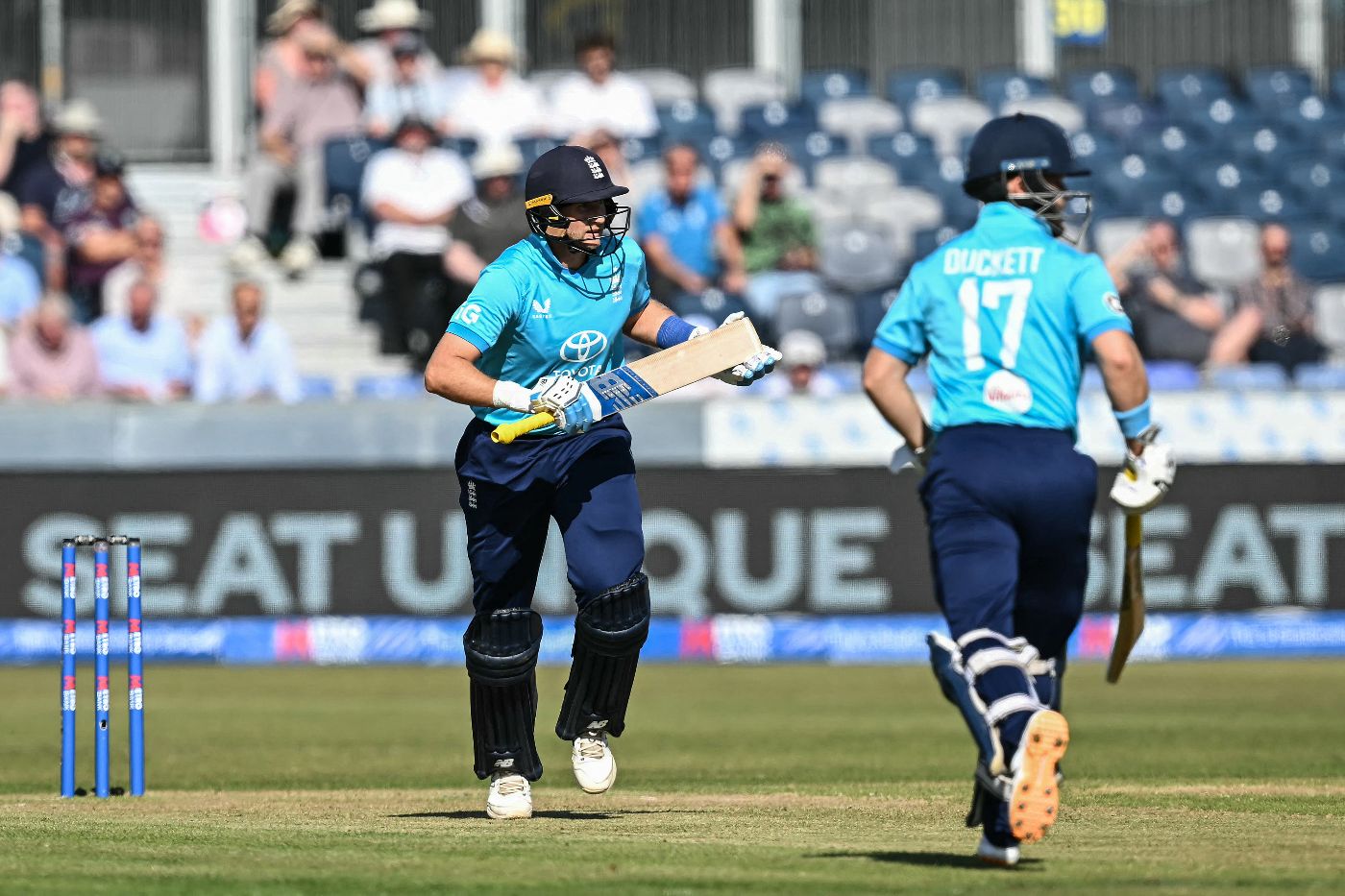 Joe Root and Ben Duckett accelerated through the powerplay
