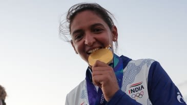 Harmanpreet Kaur steps down as India captain