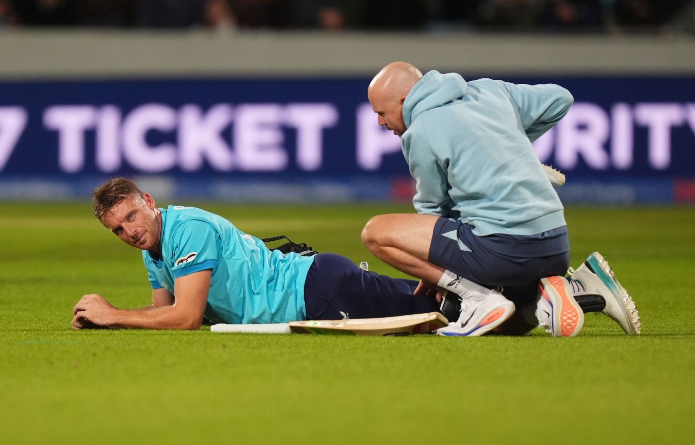 Jos Buttler had to retire hurt with a hamstring twinge