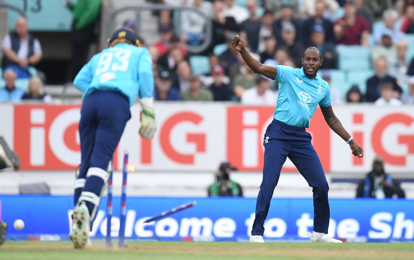 Jofra Archer's direct hit did for Pavan Rathnayake, despite Jordan Cox breaking the stumps first