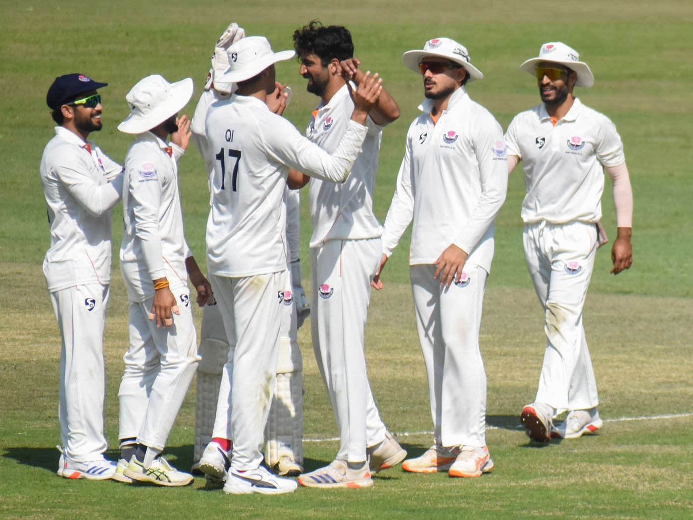 Umar Nazir Mir dismissed both Sarfaraz Khan and Rishabh Pant