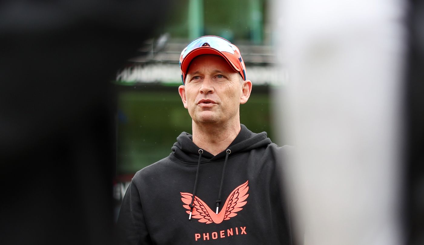 Shane Bond speaks to his Birmingham Phoenix squad during the 2026 season