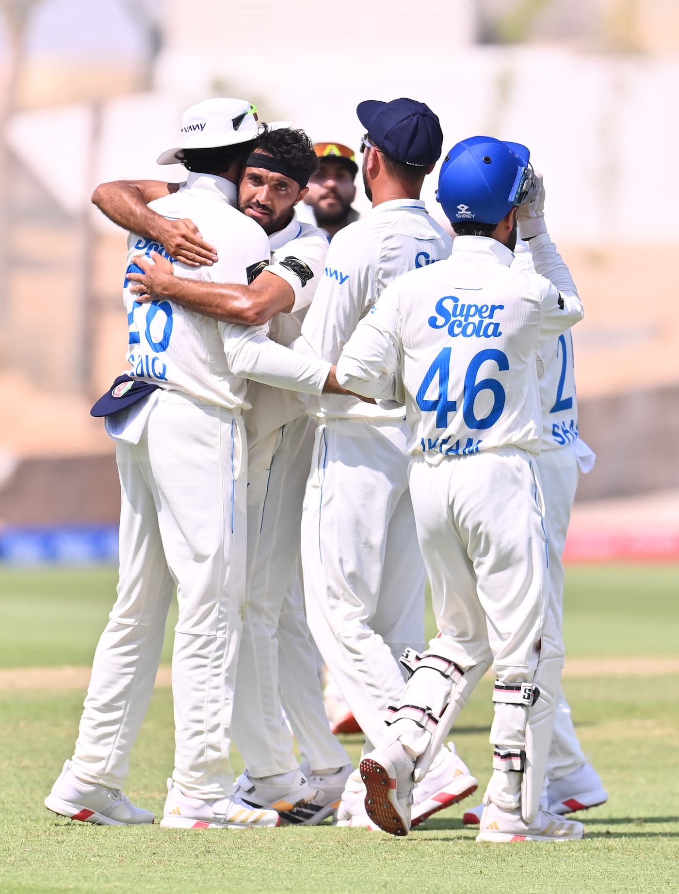 Yamin Ahmadzai struck early in the second session