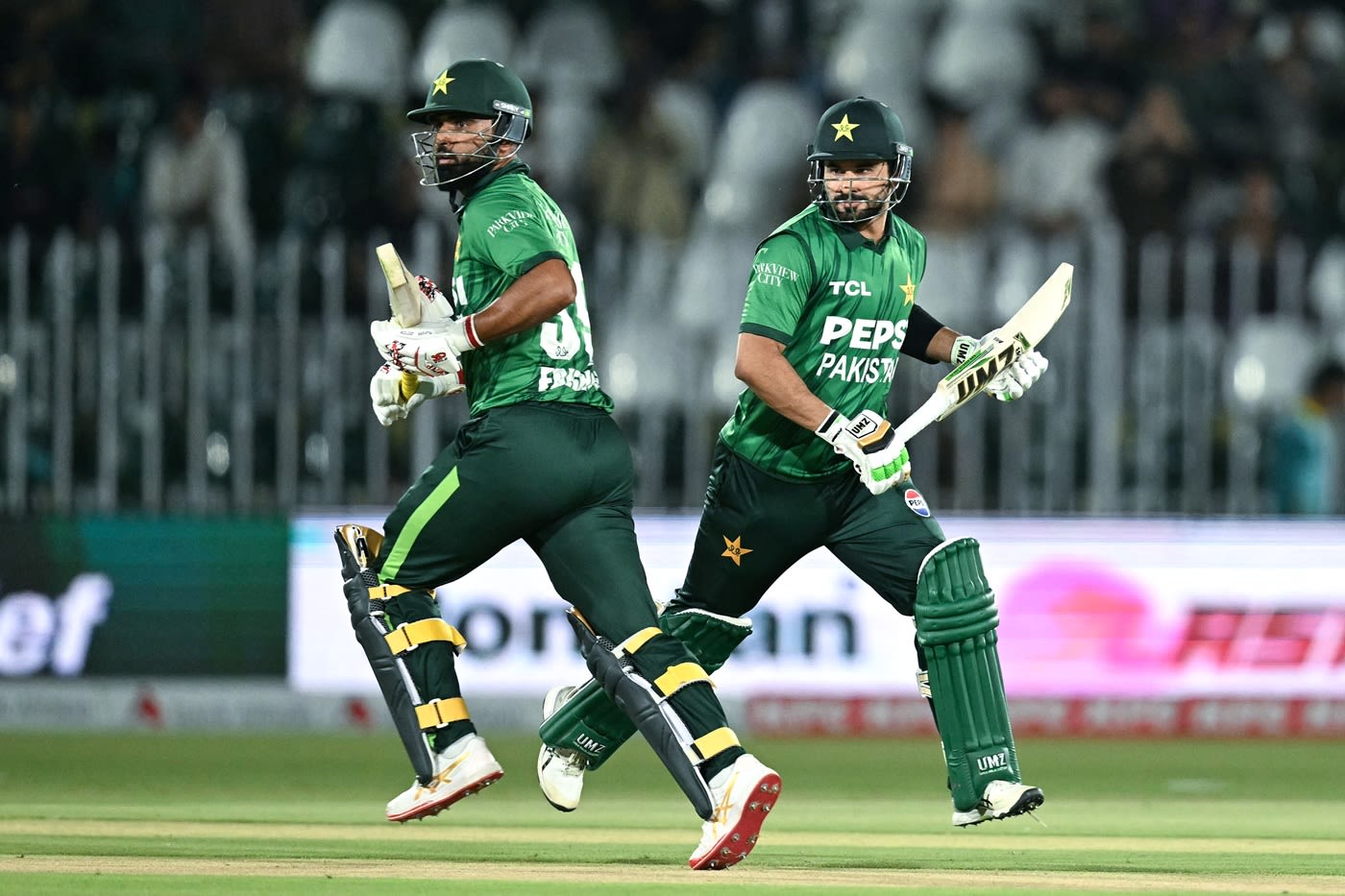 Sahibzada Farhan and Fakhar Zaman run between the wickets