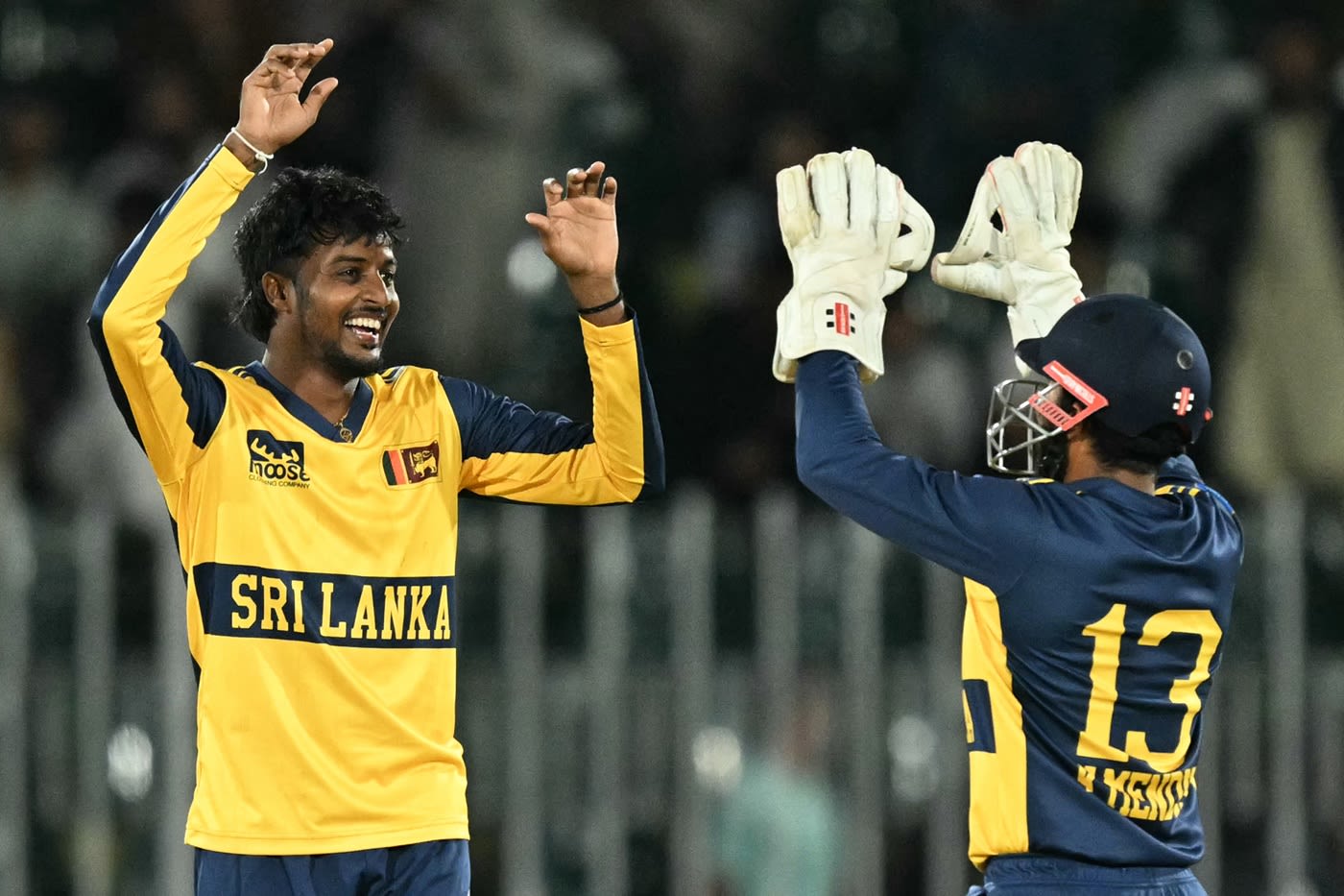 Vijayakanth Viyaskanth bagged 1 for 23