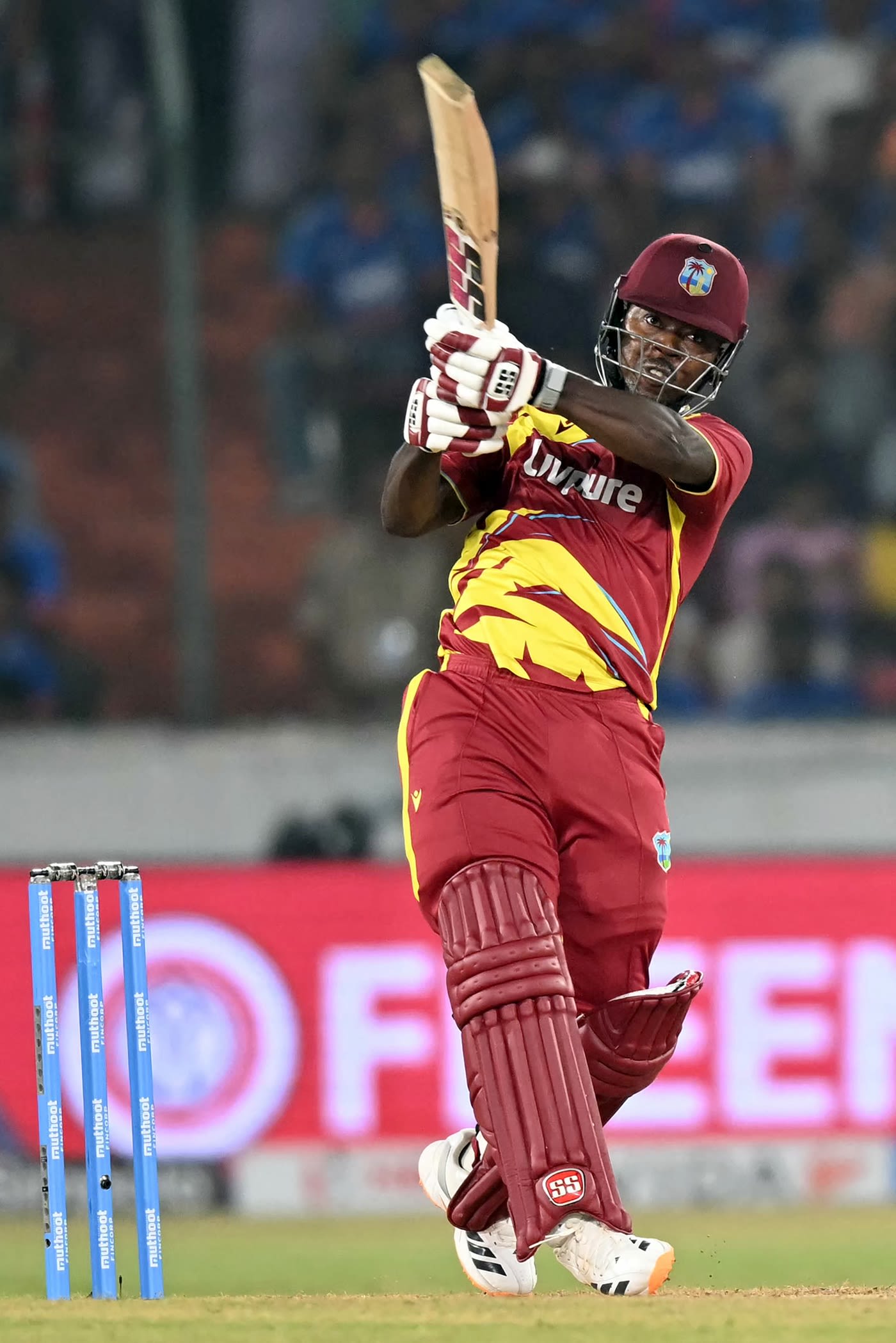 Sherfane Rutherford hit an unbeaten 49 off 26 balls