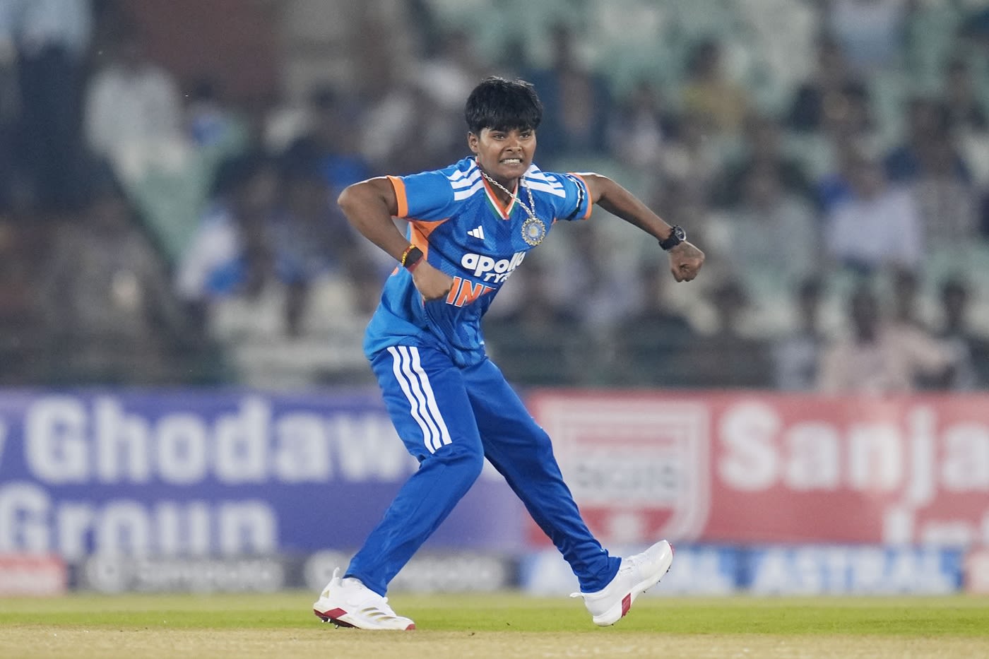 Kranti Gaud struck with the new ball to remove Beloved Biza