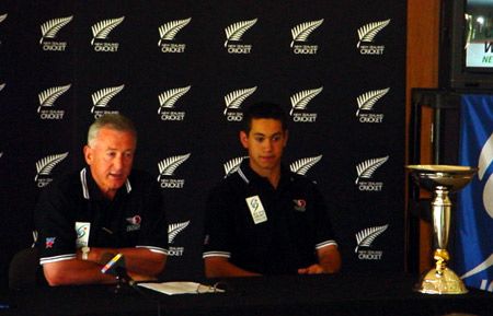 Dayle Hadlee and Ross Taylor at naming of New Zealand Under-19 World Cup preliminary squad
