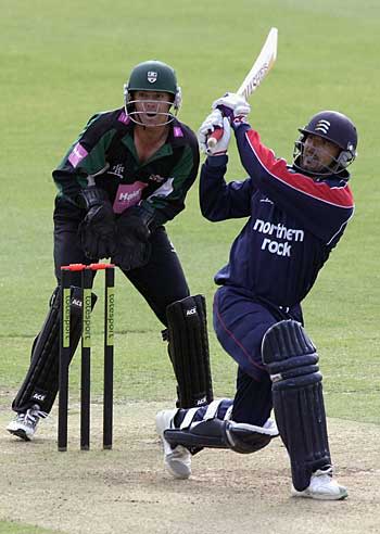 Paul Weekes hits out against Worcestershire