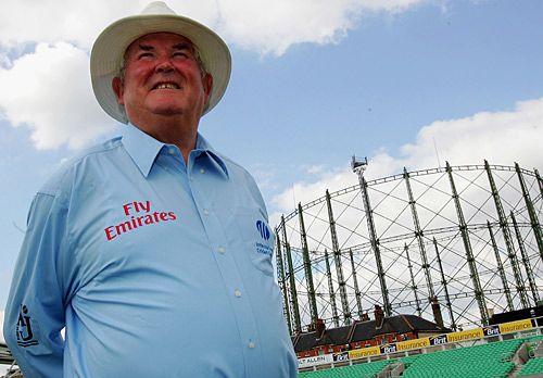 David Shepherd in front of The Oval