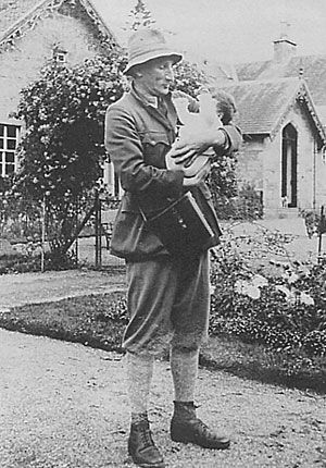 Douglas Jardine with his daughter, Fianach