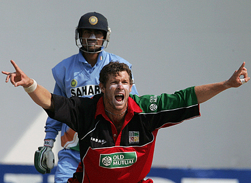 Andy Blignaut successfully appeals for an lbw against Mohammad Kaif