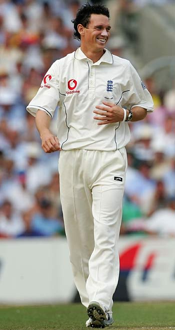 England substitute Gary Pratt ... with Ricky Ponting nowhere in sight