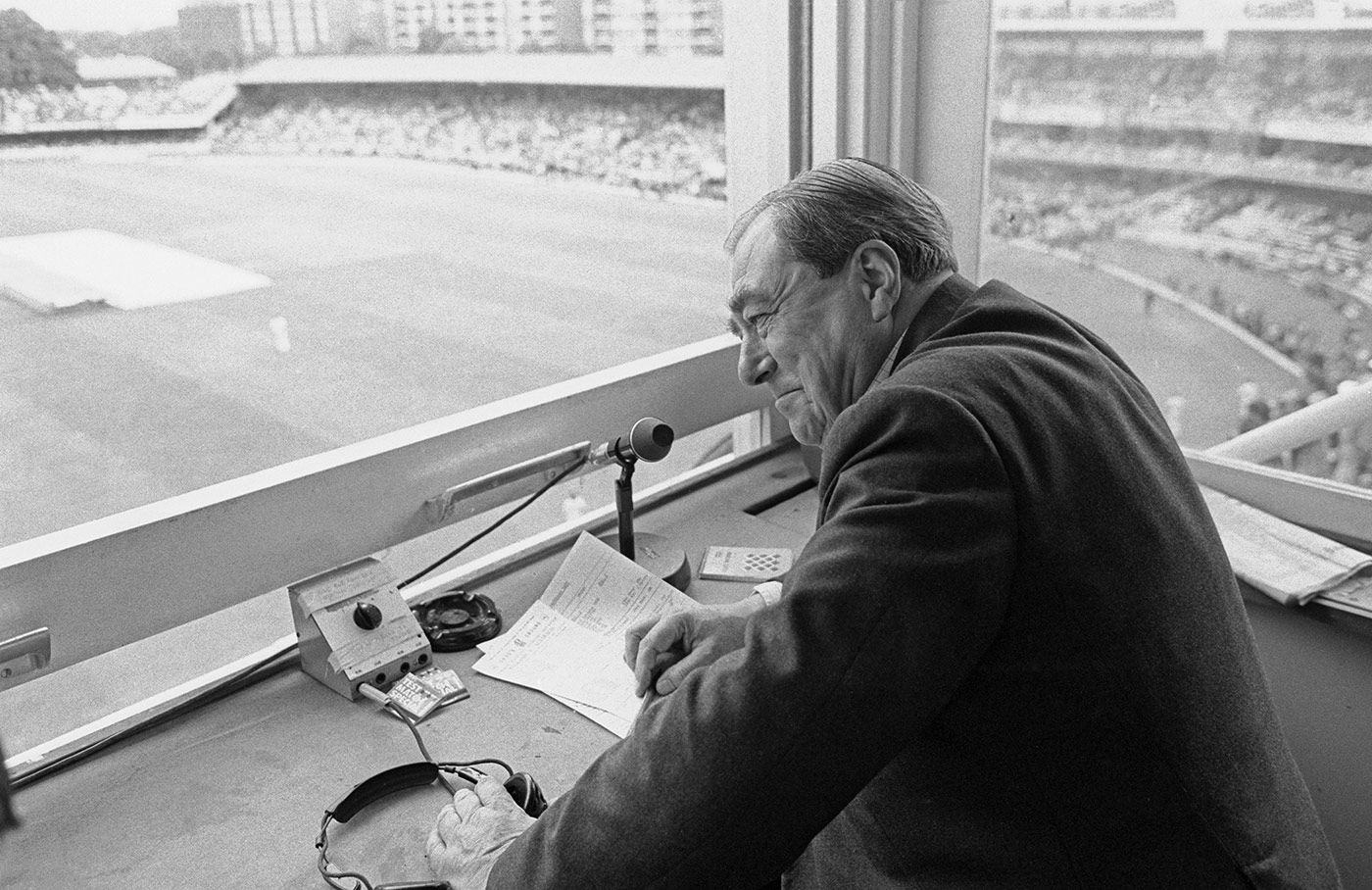 John Arlott during his last Test match for the BBC