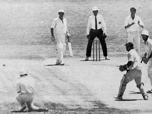 Graeme Pollock dropped by Ian Chappell off Ashley Mallett