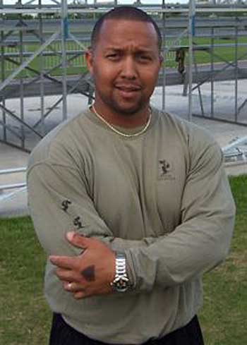 Bermuda wicketkeeper Dean Minors retires
