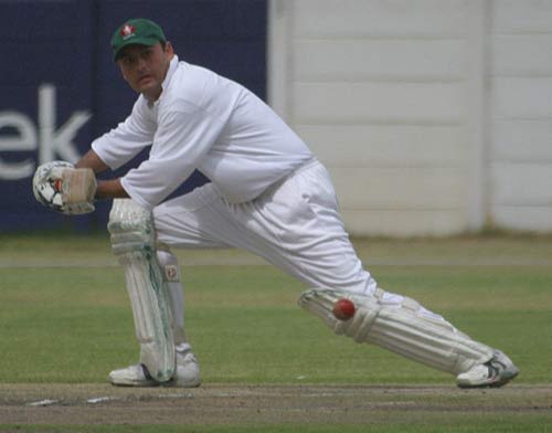 Hitesh Modi batting
