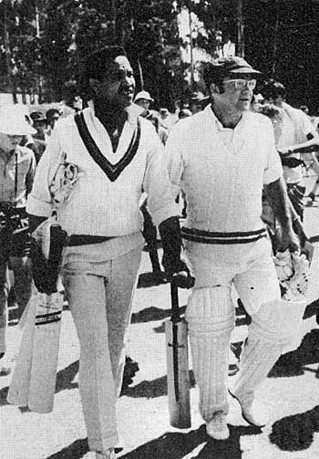 Garry Sobers with Eddie Barlow in Rhodesia