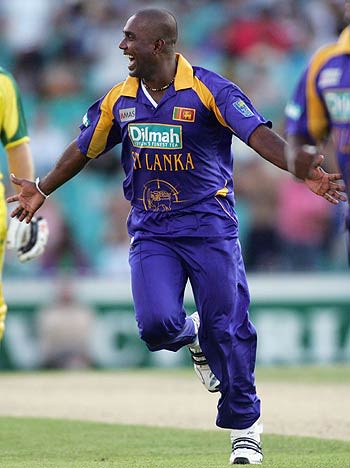 Ruchira Perera celebrates Ricky Ponting's wicket