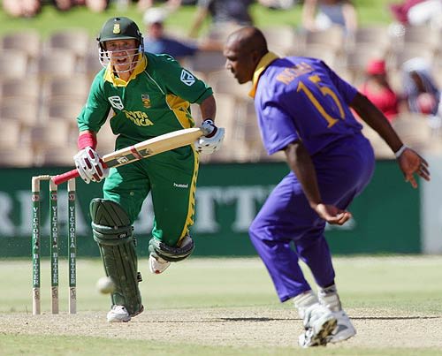 Boeta Dippenaar drives one past Ruchira Perera en route to a hundred