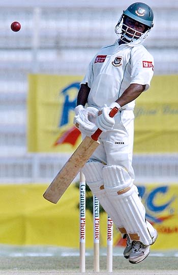 Nafees Iqbal sways away