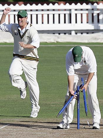 Matthew Sinclair and Min Patel celebrate Central Districts' championship victory at Wellington