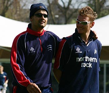 A relaxed Owais Shah and Chad Keegan